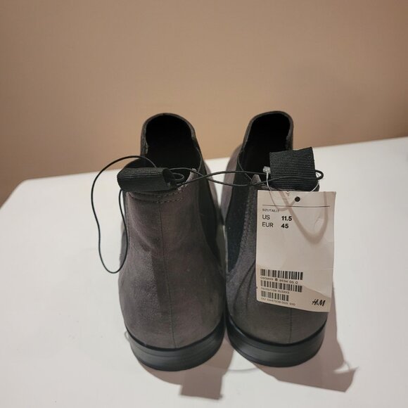 #44 New with tag without box Grey Suede ankle boots